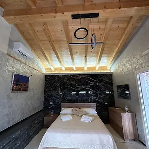 Testa House Apartament